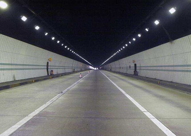 tunnel light2 tunnel light2