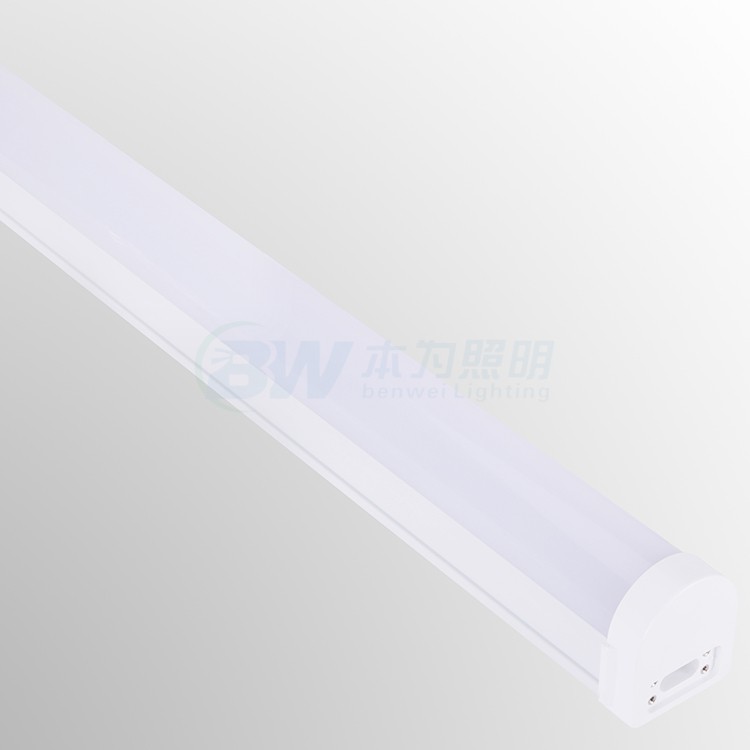 Germany customer ordered 578pcs led tri-proof lamp waterproof ip67 1.5m 55W 6000k white color lamp, thank you.