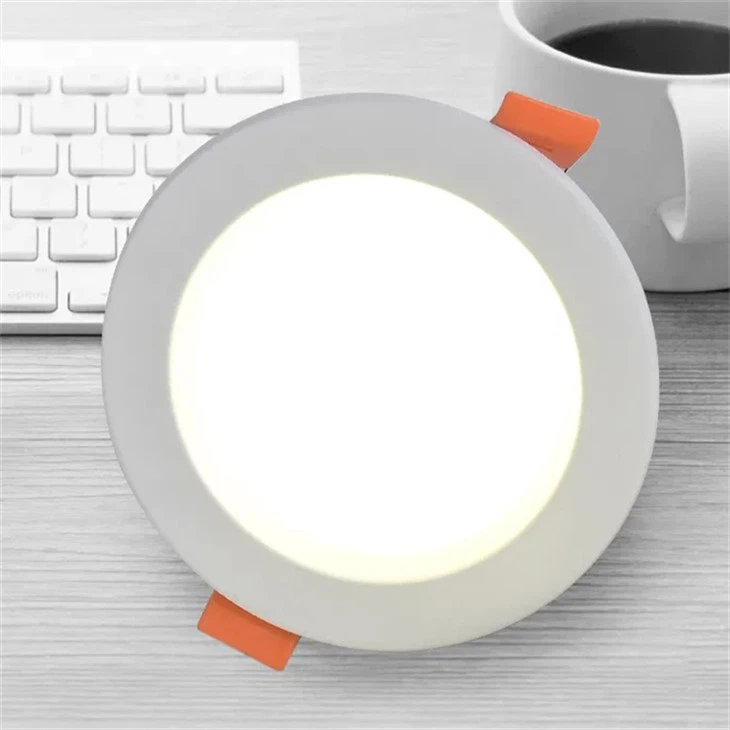 Ugradna LED svjetiljka za dolje Can Lights